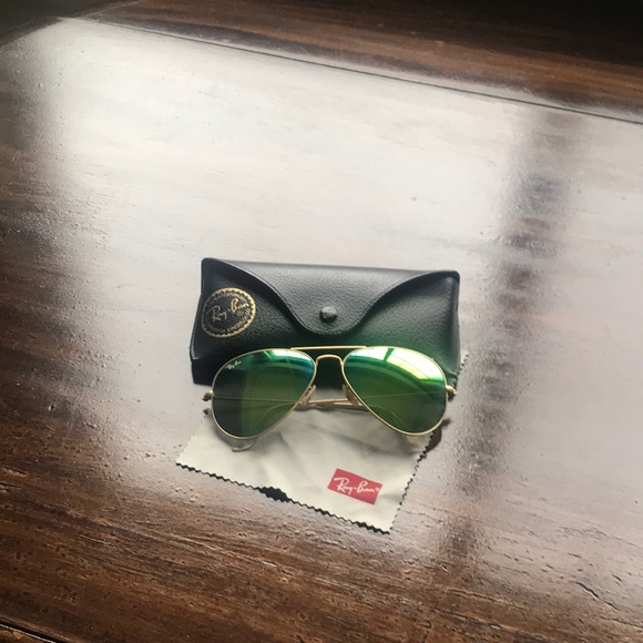 RayBan Aviators - Picture 2 of 2